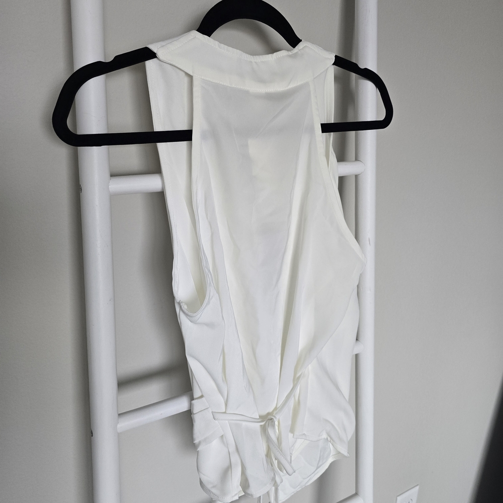 Chic White Sleeveless Wrap Blouse - Picture 6 of 7